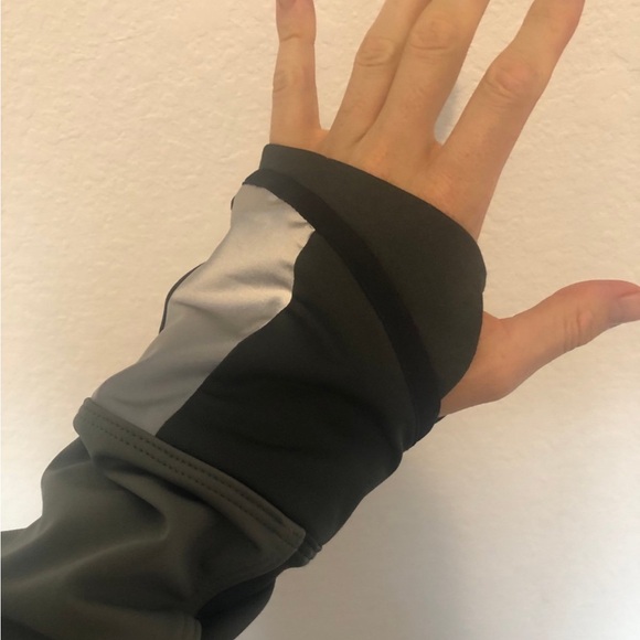 New Balance Gray Jacket - Picture 5 of 10